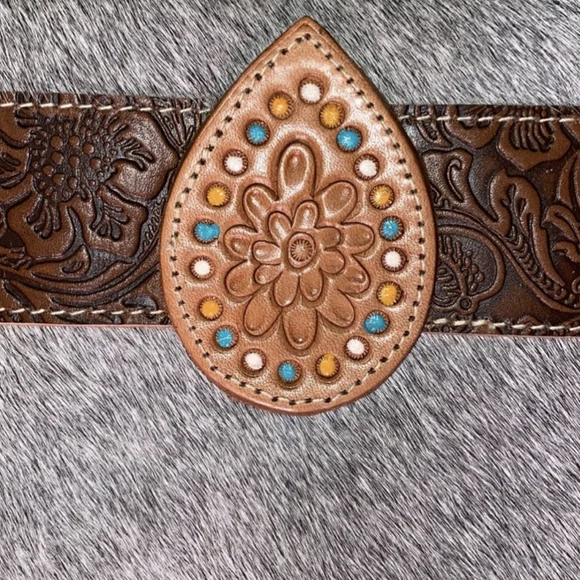 MYRA WESTERN OVER THE SHOULDER CROSSBODY BAG - Picture 4 of 9